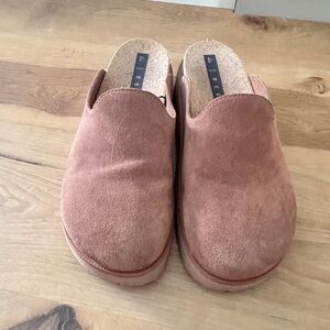 Reef Brown Suede Clogs